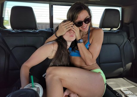 chloe mae nice actress photos