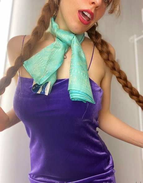 rawwbuns pornstar xxx gallery