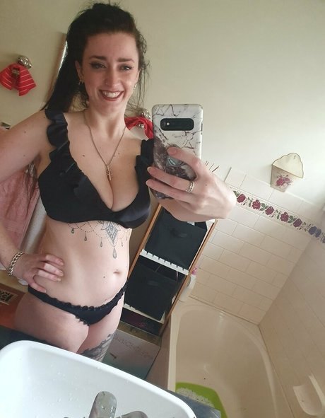 sabrinadreverment pornstar erotic photo