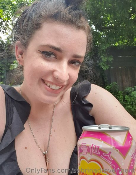 sabrinadreverment model hd photo