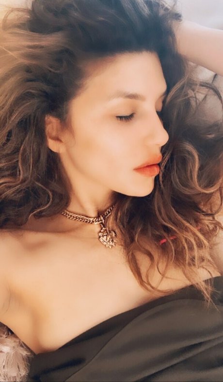 Juliana Harkavy hd star pic