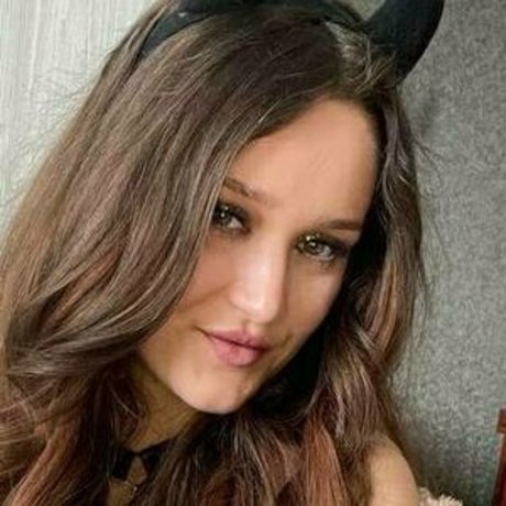 darked witch xxx actress galleries