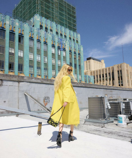 Hila Klein art star pics