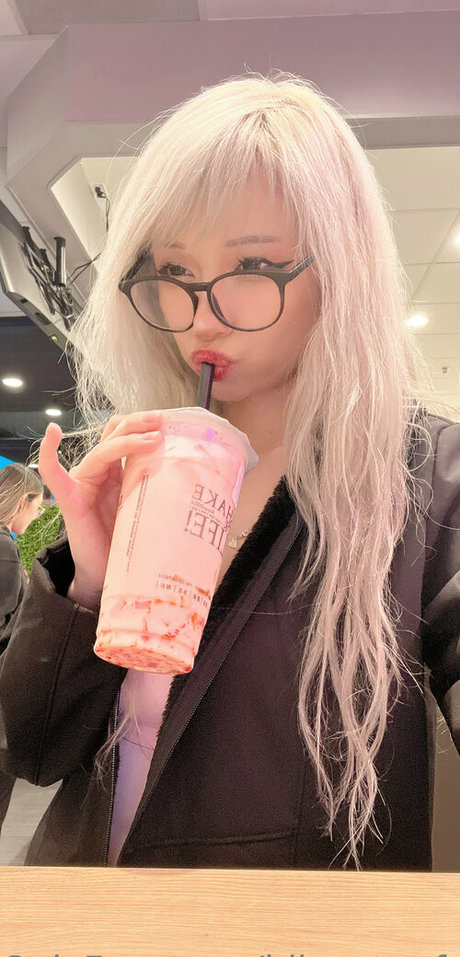 idlesann free star porn photo