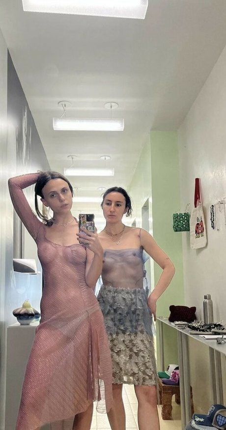 Depop Wins xxx model photos