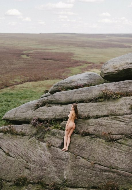 Anna Zapala hd actress archive