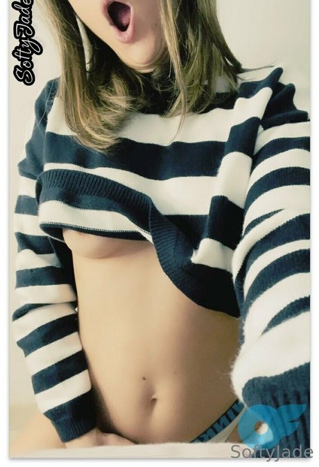 softyjade model high quality pics