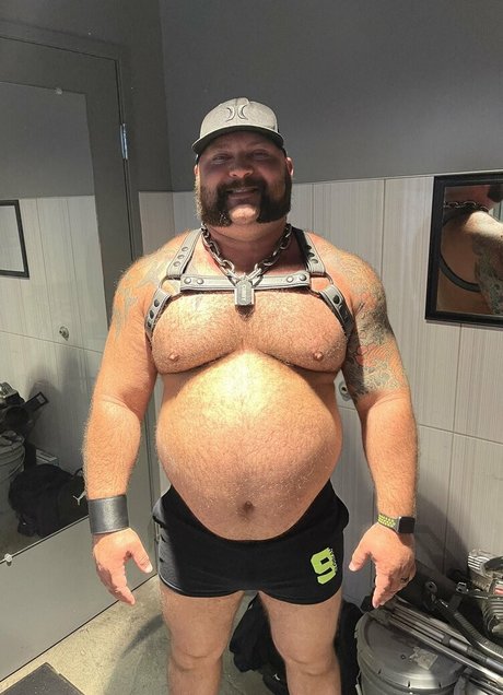 giant onlyfans erotic picture