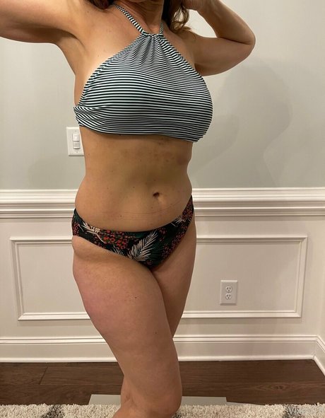 tiny tits onlyfans hd images