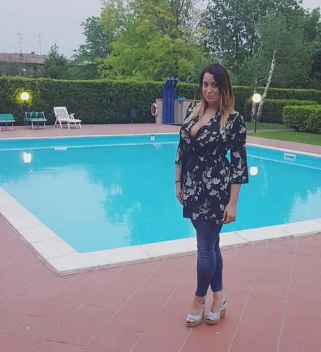 curvygirl89 high quality actress photos