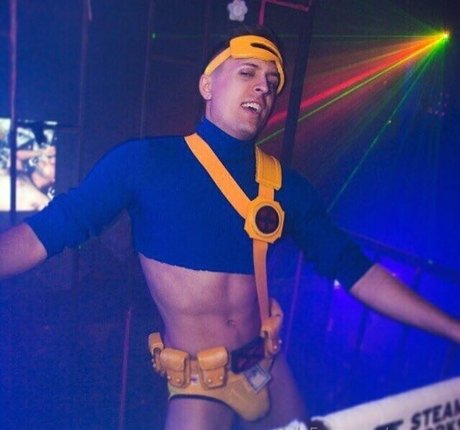 pupamp porn model picture