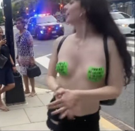 ezsy model sexy images