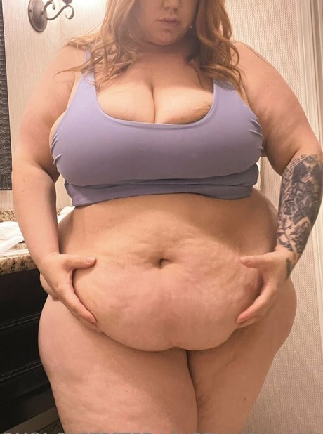 laurenlushylush model hd pics