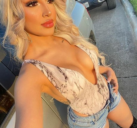 Marlen Cuevas sex model gallery