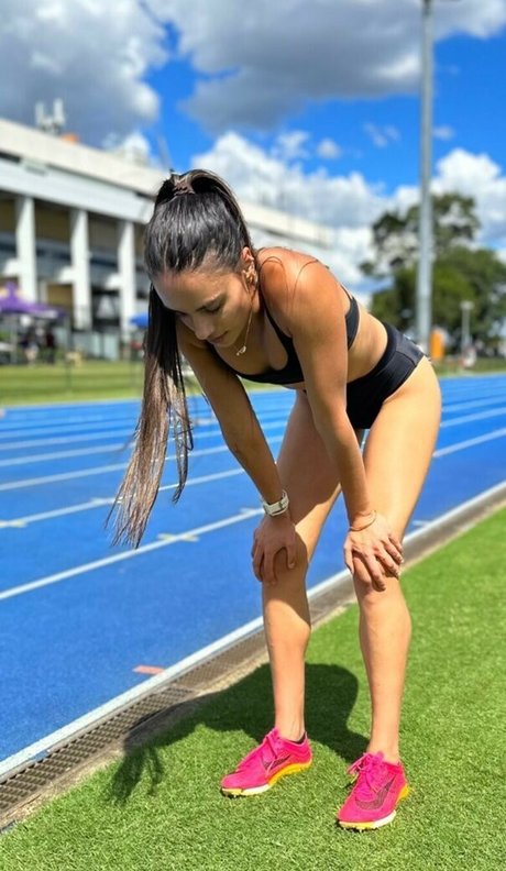 Imogen Russell model perfect images