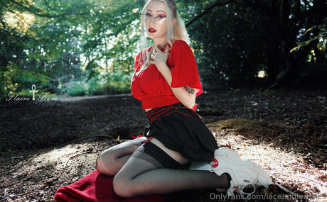 laceandleashes nude star archive