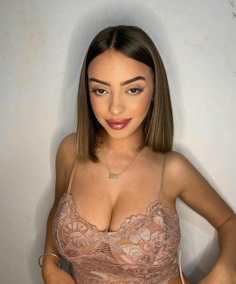 afekii12 star erotic image