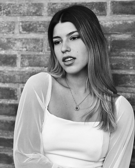 Valentina Legaria pretty star pics