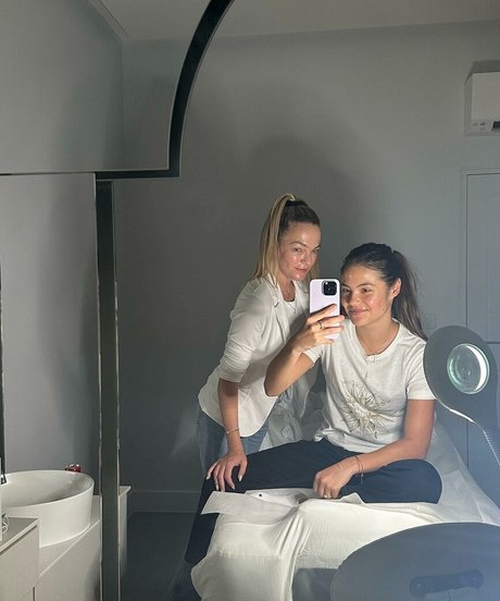 Emma Raducanu pornstar hot photos