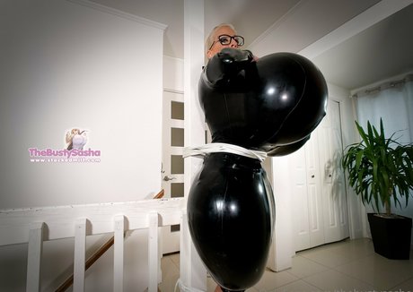 thebustysasha star img