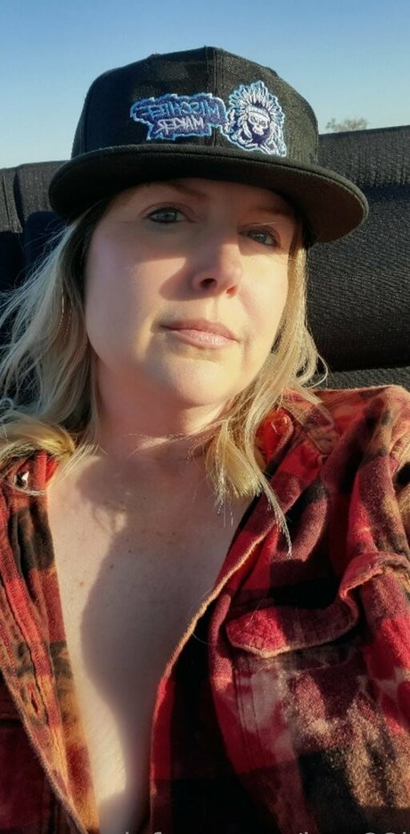 bee88i porn model photo