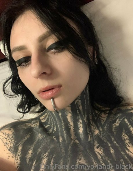 yo landi black model pornographic archive