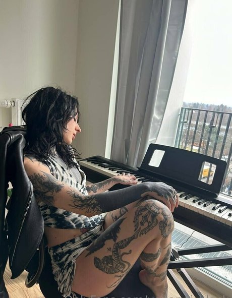 yo landi black free pornstar photo