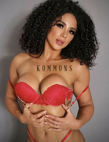 Gabi Melo star high quality pic