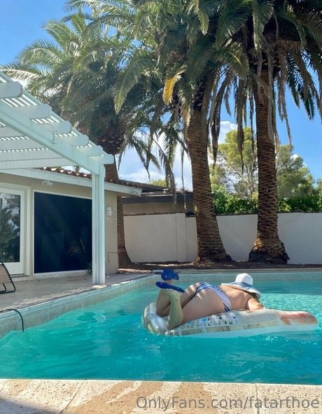 fatarthoe nude actress pics