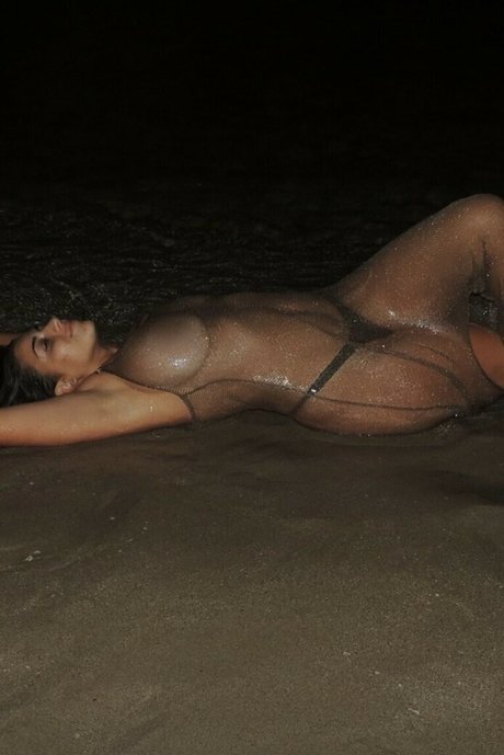 mom daughter onlyfans beautiful naked photos