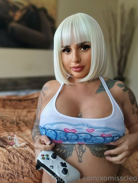xomisscleo pornstar naked pictures