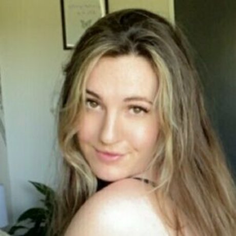 danielle 888 perfect actress pics