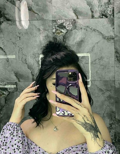 melanie dark pornographic actress photo