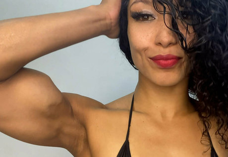 brendabiceps model naked gallery