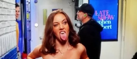 Aubrey Plaza model sexy picture