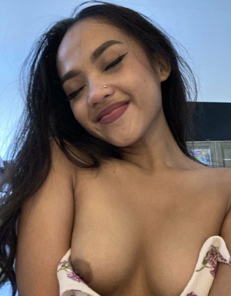 yourbabygirl23 model perfect images