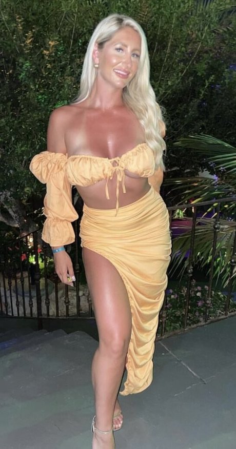 Georgian Daisy Bauer erotic pornstar photos