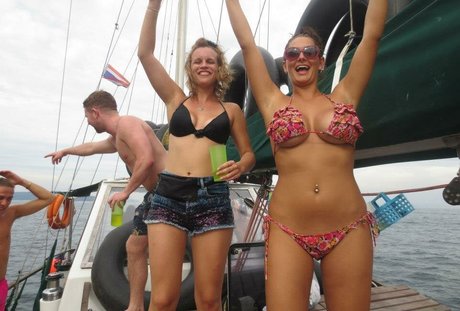 Georgian Daisy Bauer perfect model image