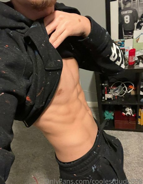 coolestdude898 model naked pictures