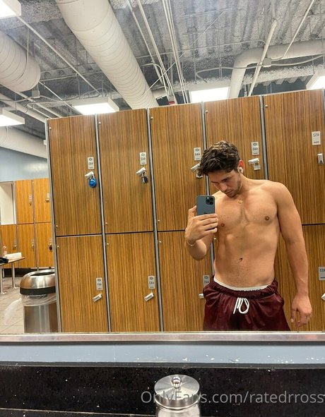 ratedrross sexy model img