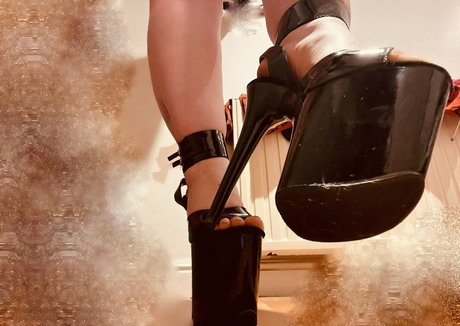 orlalooner sexy star pics