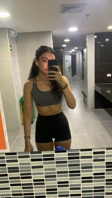 alexrusso18 model images