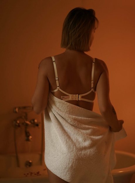 average onlyfans beautiful pic