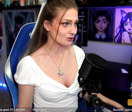 milf yoga onlyfans hd img