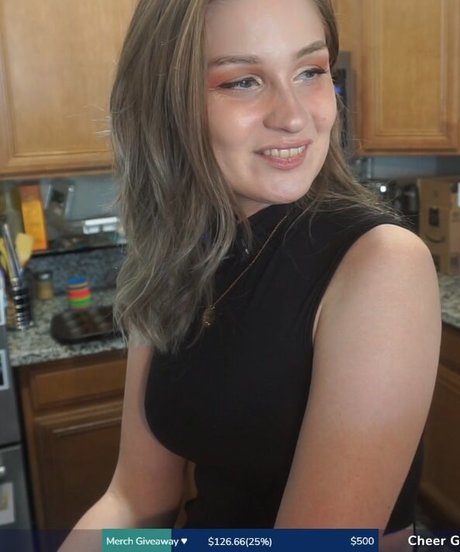 IceTokki model hd picture