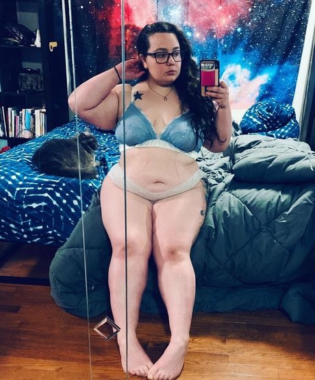 Larger Ladies star nice pics