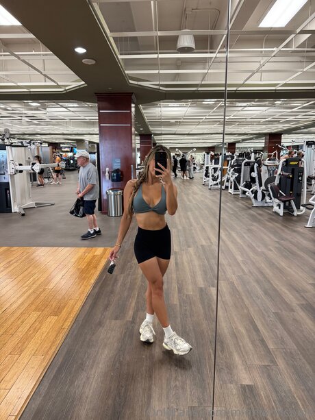 Minnie michele pornographic star photos