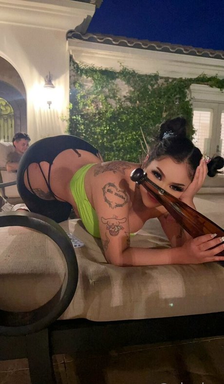 alvajay model hd image