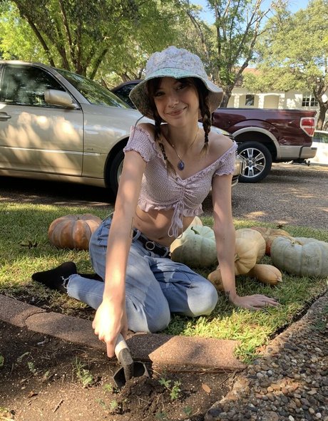 selflovesage nudes model pic