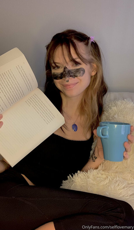 selflovesage high quality model photo